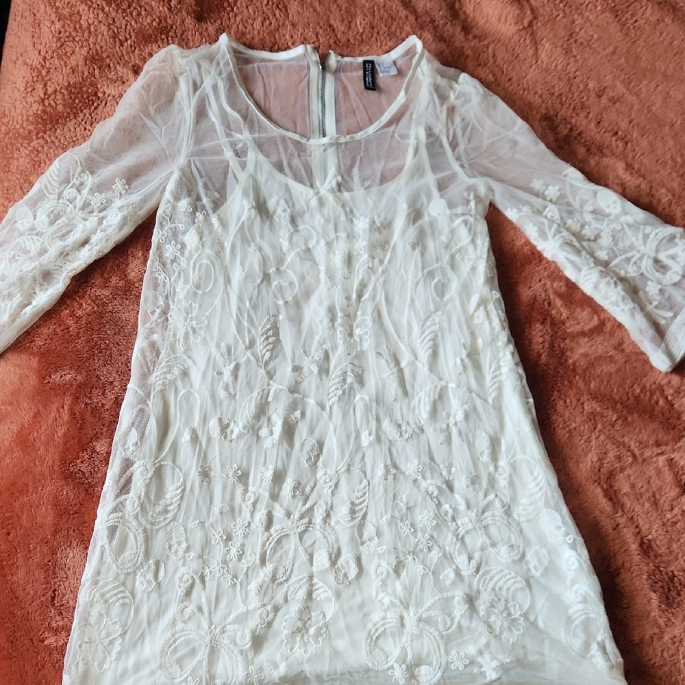 H&M off-White Sheer Bell Sleeve Mini Dress with 3/4 Sleeves